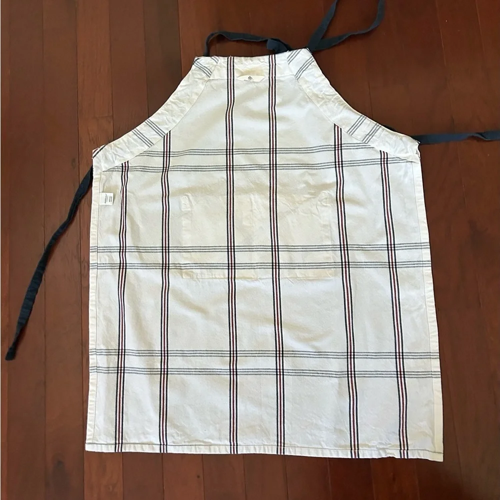 Hearth & Hand with Magnolia Kitchen Aprons high quality 100% cotton adult size